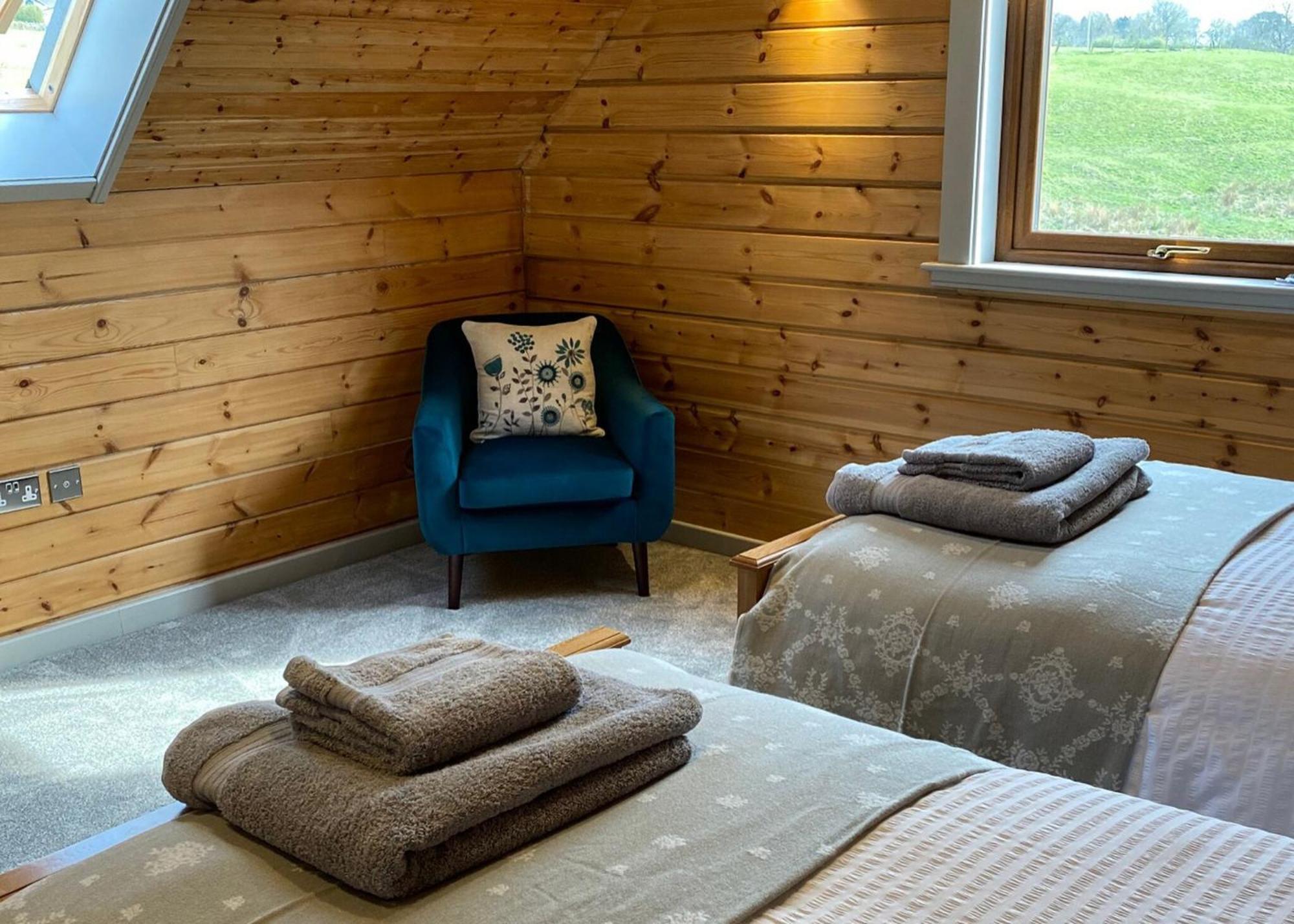 Anglesey Lakeside Lodges Menai Bridge Εξωτερικό φωτογραφία