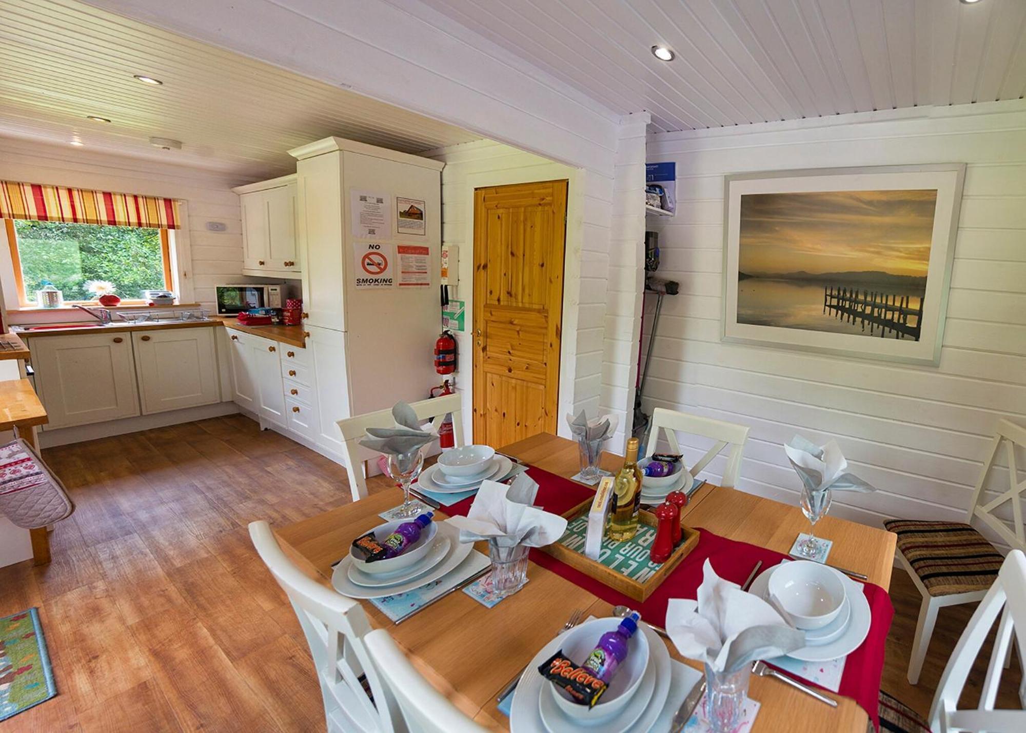 Anglesey Lakeside Lodges Menai Bridge Δωμάτιο φωτογραφία