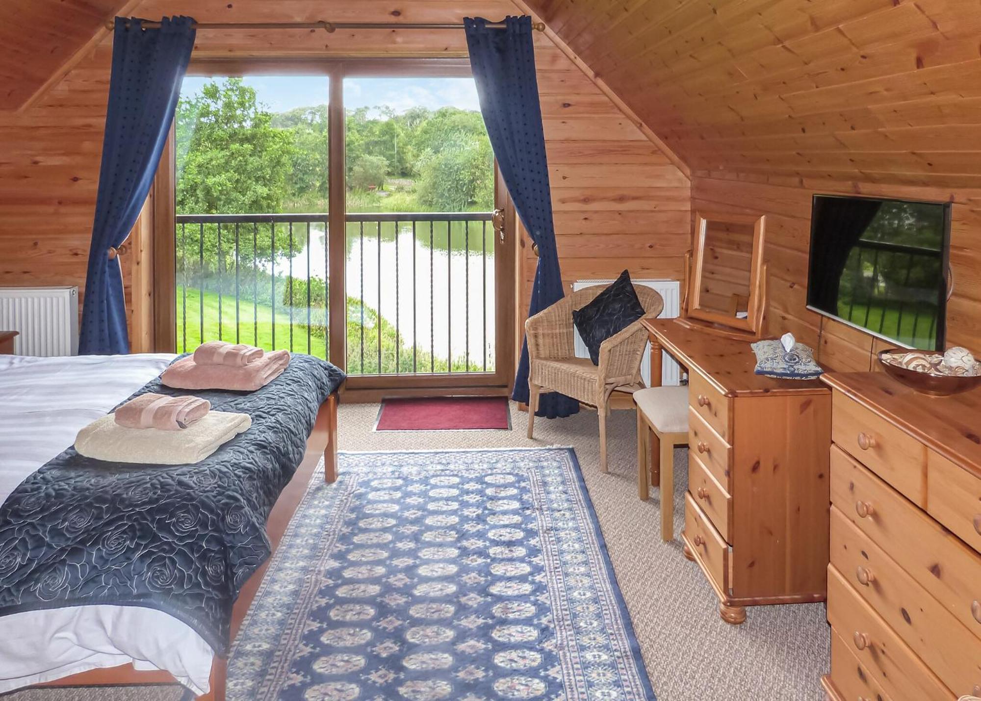 Anglesey Lakeside Lodges Menai Bridge Δωμάτιο φωτογραφία