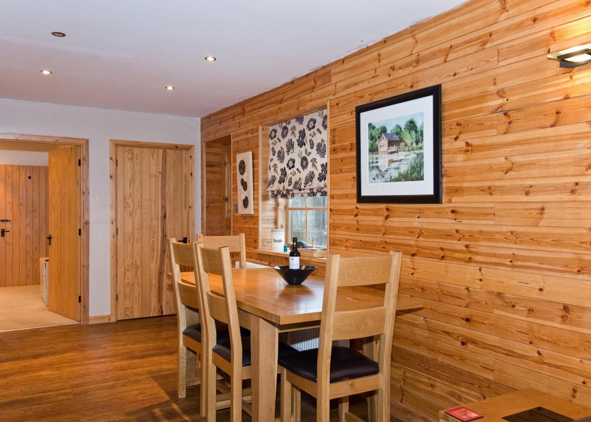 Anglesey Lakeside Lodges Menai Bridge Δωμάτιο φωτογραφία